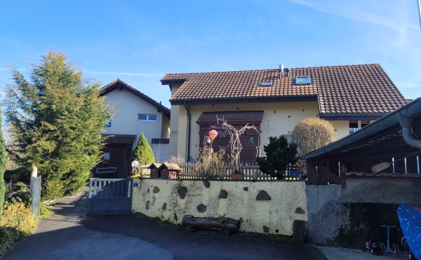 Propriété rare avec deux maisons indépendantes